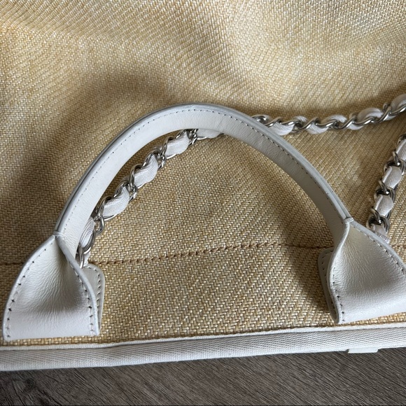 Chanel Woven Straw Raffia Medium Deauville Tote Beige - Picture 6 of 16